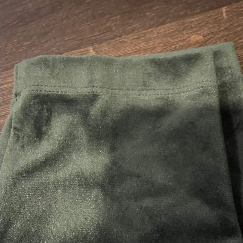 Old Navy Forest Green Velour leggings - Picture 5 of 5